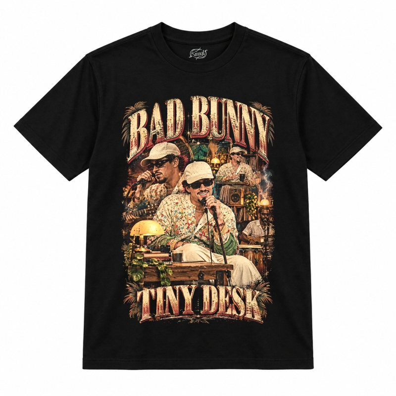 Camiseta preta Bad Bunny Tiny Desk com o Bad Bunny de boné