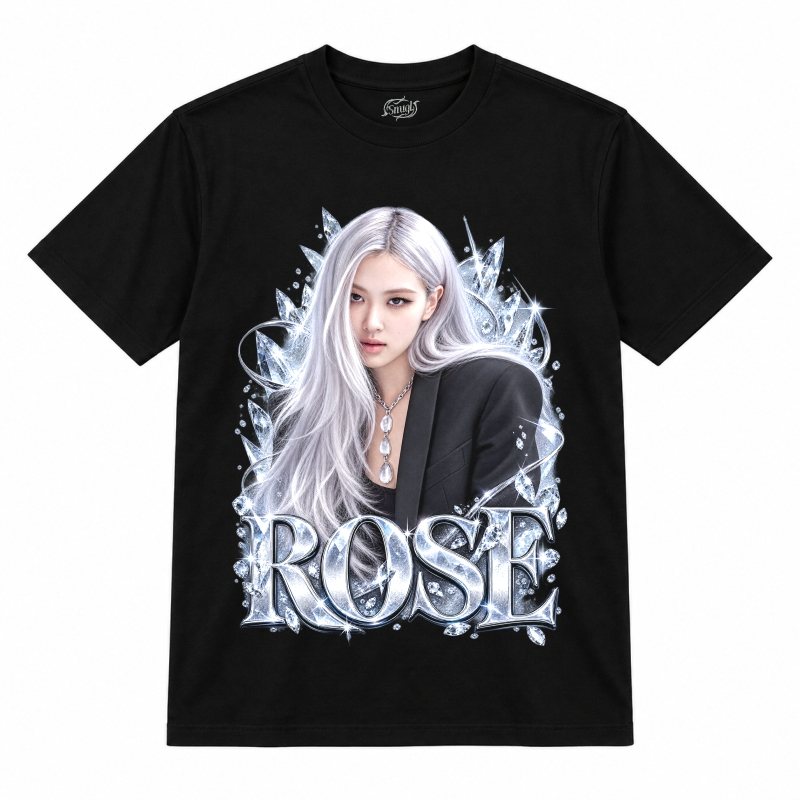 Camiseta preta BLACKPINK Rosé Silver Editorial com a Rosé de cabelo prateado e blazer preto