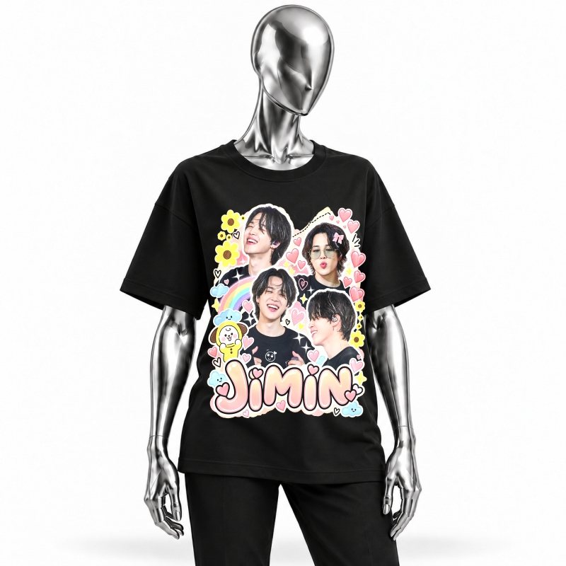Camiseta preta BTS Jimin Cute Rainbow Hearts vestida em manequim cromado