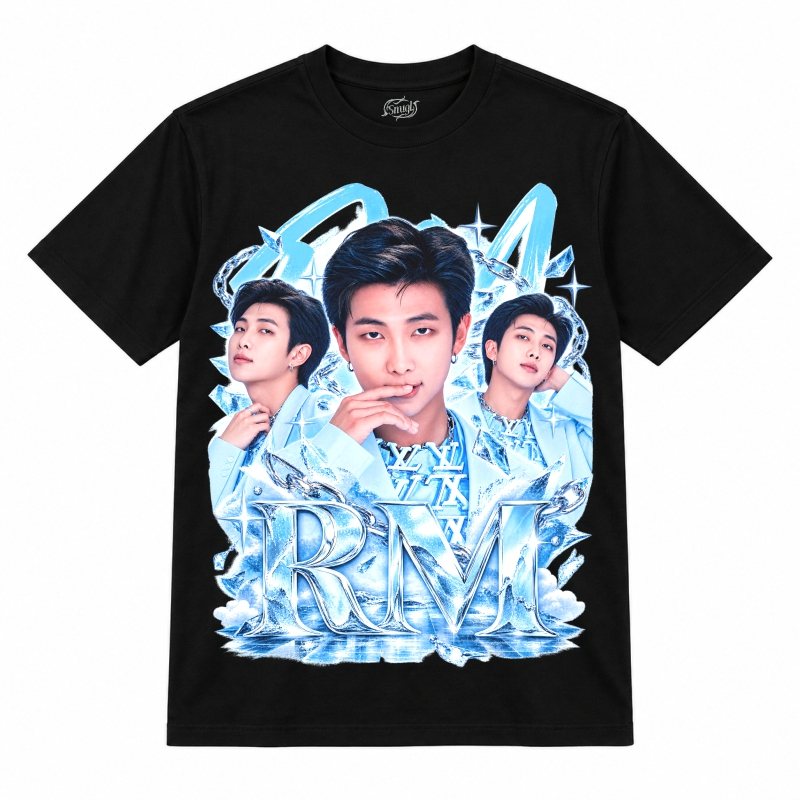 Camiseta preta BTS RM Ice Blue Triad com o RM em três fotos