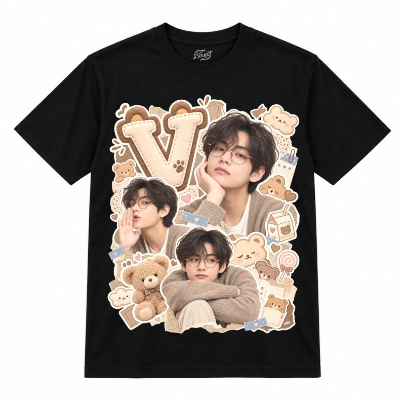 Camiseta preta BTS V Kawaii Teddy Collage com o V de óculos redondos e suéter bege