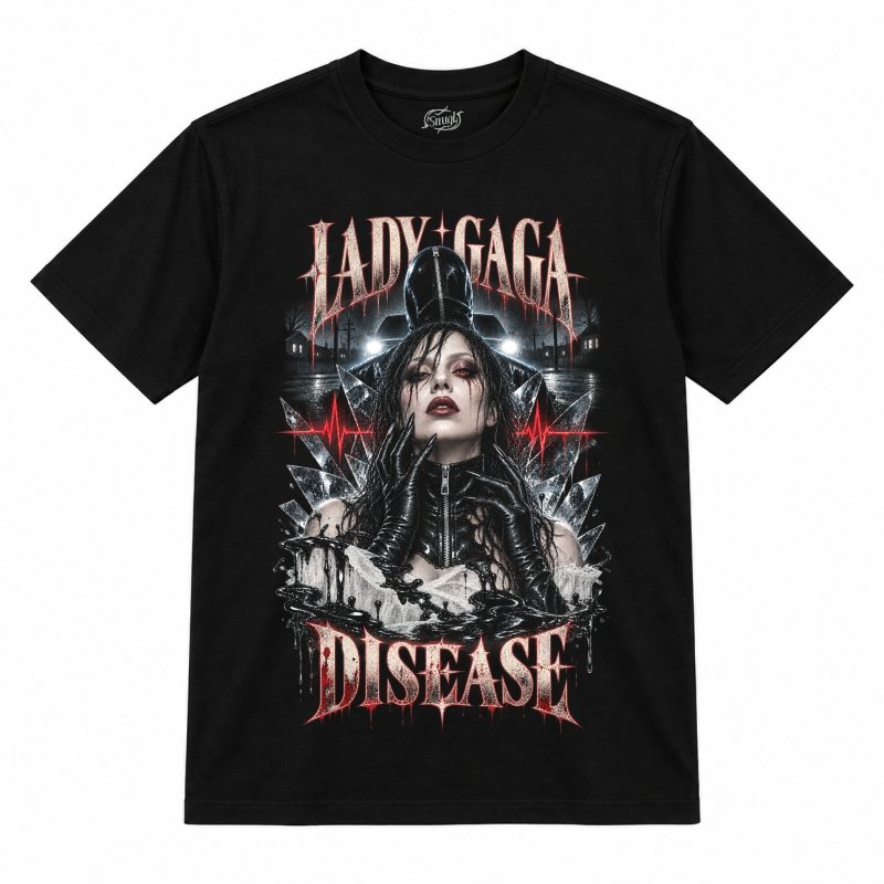 Camiseta preta Lady Gaga Disease com a Lady Gaga de cabelo preto molhado e luvas pretas
