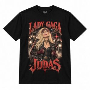 Camiseta preta Lady Gaga Judas com a Lady Gaga de lenço vermelho e jaqueta de couro