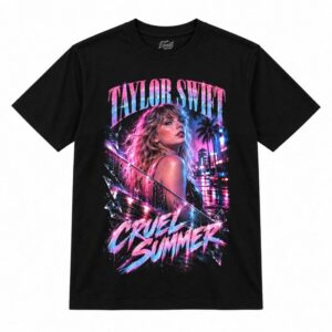 Camiseta preta Taylor Swift Cruel Summer com a Taylor Swift de vestido preto brilhante